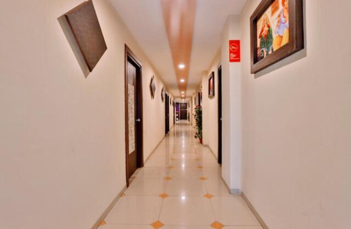 Hotel Nilkanth Inn Hālol Exterior photo